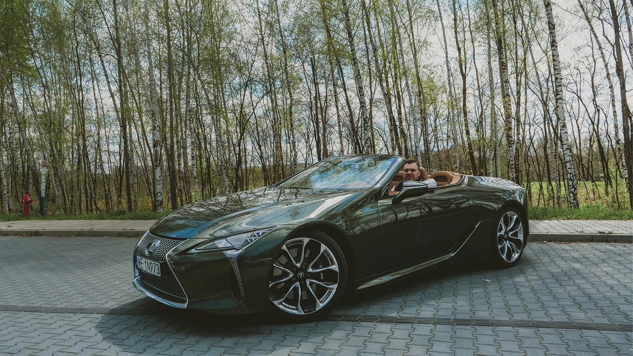 Test wideo: Lexus LC 500 Convertible - dla ludzi z Internetu