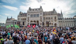 Tysiące studentów na ulicach Budapesztu. "Zdrada!"