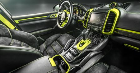 Wnętrze Porsche Cayenne w polskim wydaniu