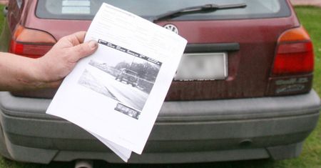 Dostali mandaty za wykroczenia popełnione sprzedanymi samochodami. Auto lepiej wyrejestrować