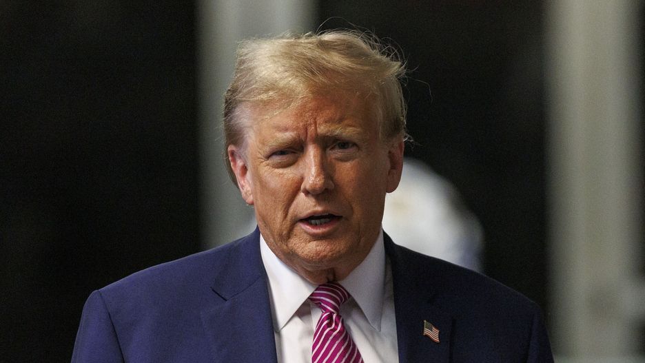 Former US President and current Republican presidential candidate Donald Trump speaks the press after his trial at Manhattan Criminal Court in New York, New York, USA, 19 April 2024. Trump is facing 34 felony counts of falsifying business records related to payments made to adult film star Stormy Daniels during his 2016 presidential campaign. EPA/SARAH YENESEL / POOL Dostawca: PAP/EPA.