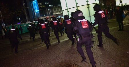 Koronawirus. Demonstracja koronasceptyków w Lipsku. Starcia i aresztowania