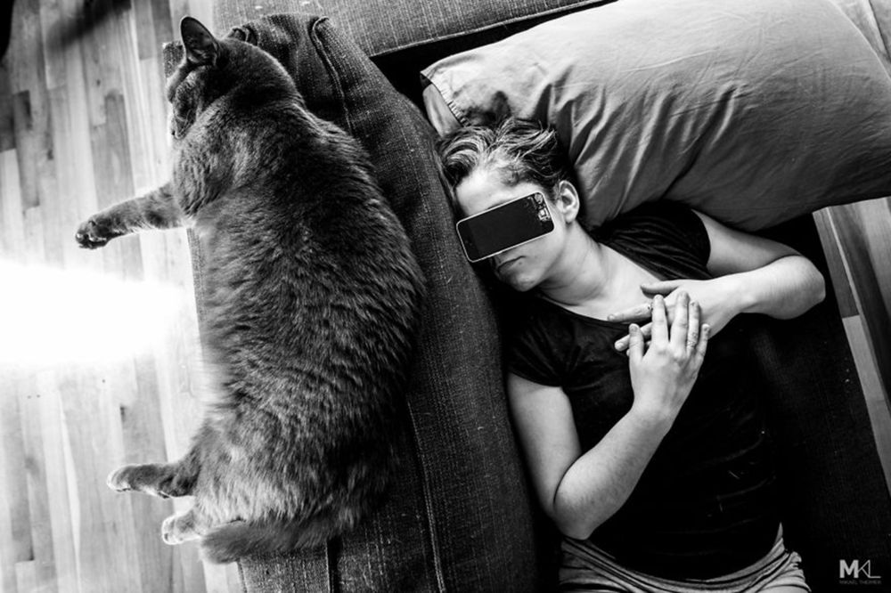 Jego dziewczyna wciąż nie pozwala mu się fotografować 6