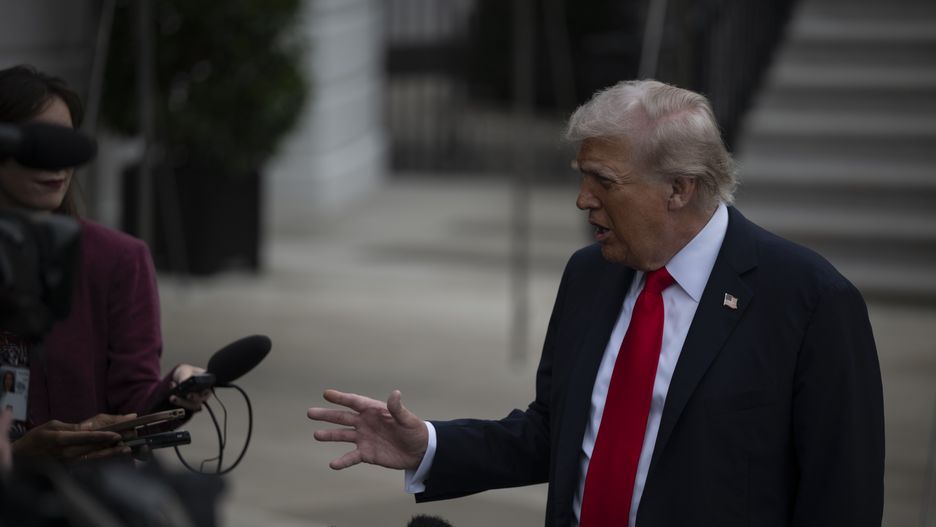 WASHINGTON DC, UNITED STATES - SEPTEMBER 16 : United States President Donald Trump speaks to the Press before departs at the White House to London, United Kingdom on September 16, 2025, in Washington DC. (Photo by Celal Gunes/Anadolu via Getty Images)