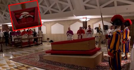 Ciało Franciszka złożone do trumny. Jest pierwsze nagranie