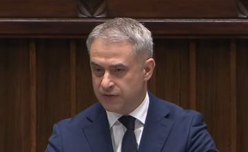 Sejm chce zmienić decyzję prezydenta ws. blokowania nielegalnych treści. Minister o "bacie na platformy cyfrowe"
