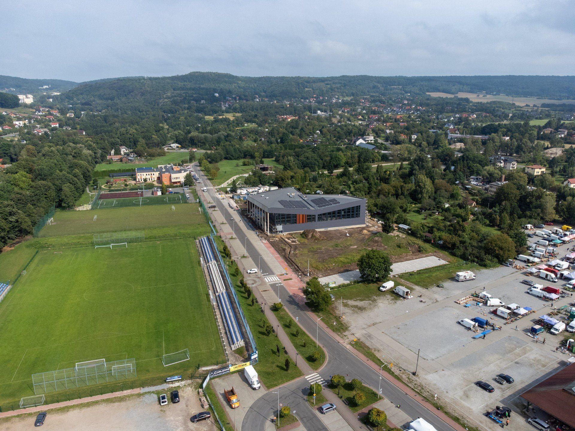 Budowa basenu w Krzeszowicach