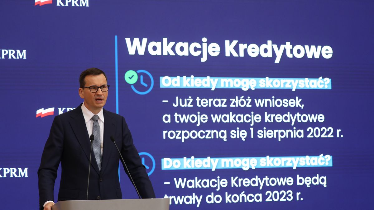 Konferencja prasowa premiera Morawieckiego w Warszawie w sprawie '' wakacji kredytowych ''
29.07.2022 Warszawa , Aleje Ujazdowskie . Kancelaria Prezesa Rady Ministrow . Sala imienia Tadeusz Mazowieckiego . Premier Mateusz Morawiecki podczas konferencji prasowej w sprawie inflacji i '' wakacji kredytowych ''.
Fot. Slawomir Kaminski / Agencja Wyborcza.pl
Fot. Slawomir Kaminski / Agencja Wyborcza.pl
premier, kprm, konferencja, mateusz morawiecki, konferencje, prasowa, inflacja, drozyzna, wakacje, kredytowe, kredyt, /FR/