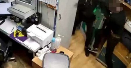 Brutalny napad na lombard we Wrocławiu. Policja opublikowała nagranie