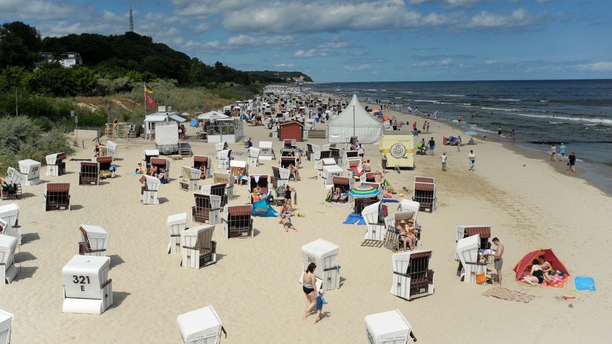 Plaża w niemieckim Ahlbecku na wyspie Uznam