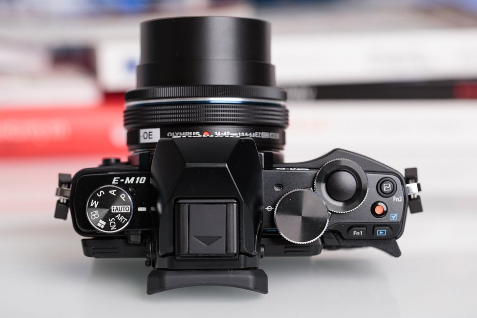 Olympus OM-D E-M10 - dopracowany, rozsądny i piękny  [test] 9