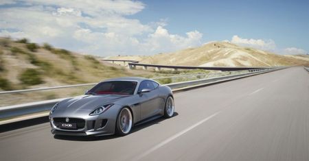 Jaguar C-X16 – mały Jag do walki z 911 ujawniony [galeria i wideo]