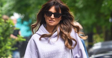 Anna Lewandowska walczy z cellulitem. Pokazała zdjęcie w spódniczce