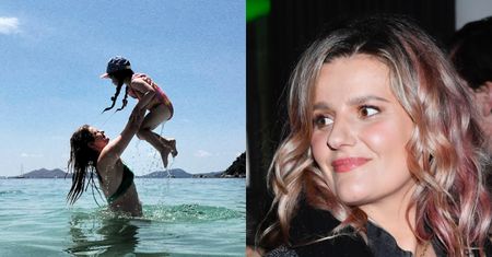 Odziana w bikini Zofia Zborowska dokazuje z córką na Majorce
