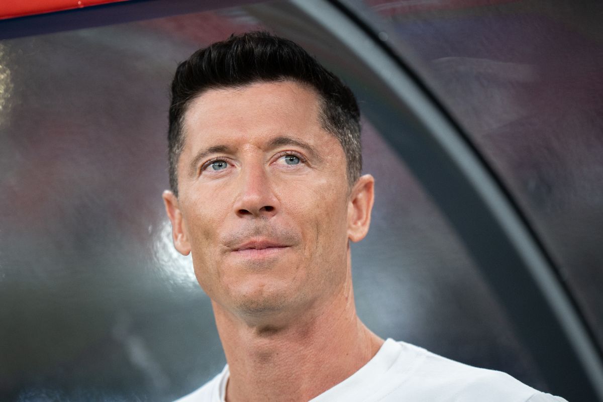 Szykują "bombowy" transfer Roberta Lewandowskiego. Aż huczy