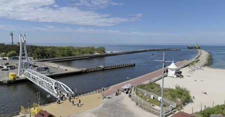 Na chwilę zamknięto plażę. Znaleziono na niej miny