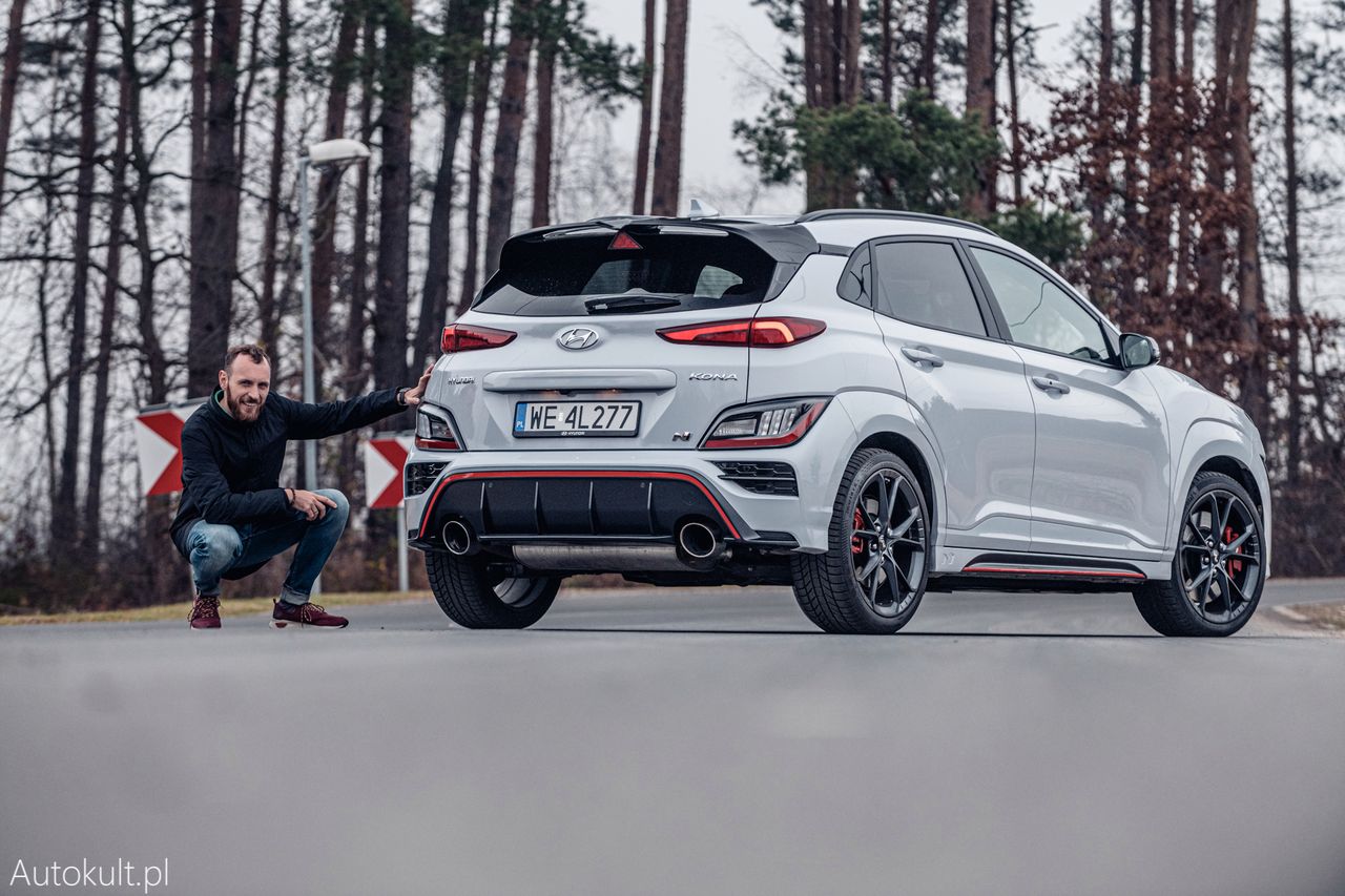 Test Hyundai Kona N strzela z rur, zieje ogniem i przejeżdża zakręty