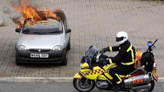 Strażacy dojadą na miejsce wypadku na motocyklach 1