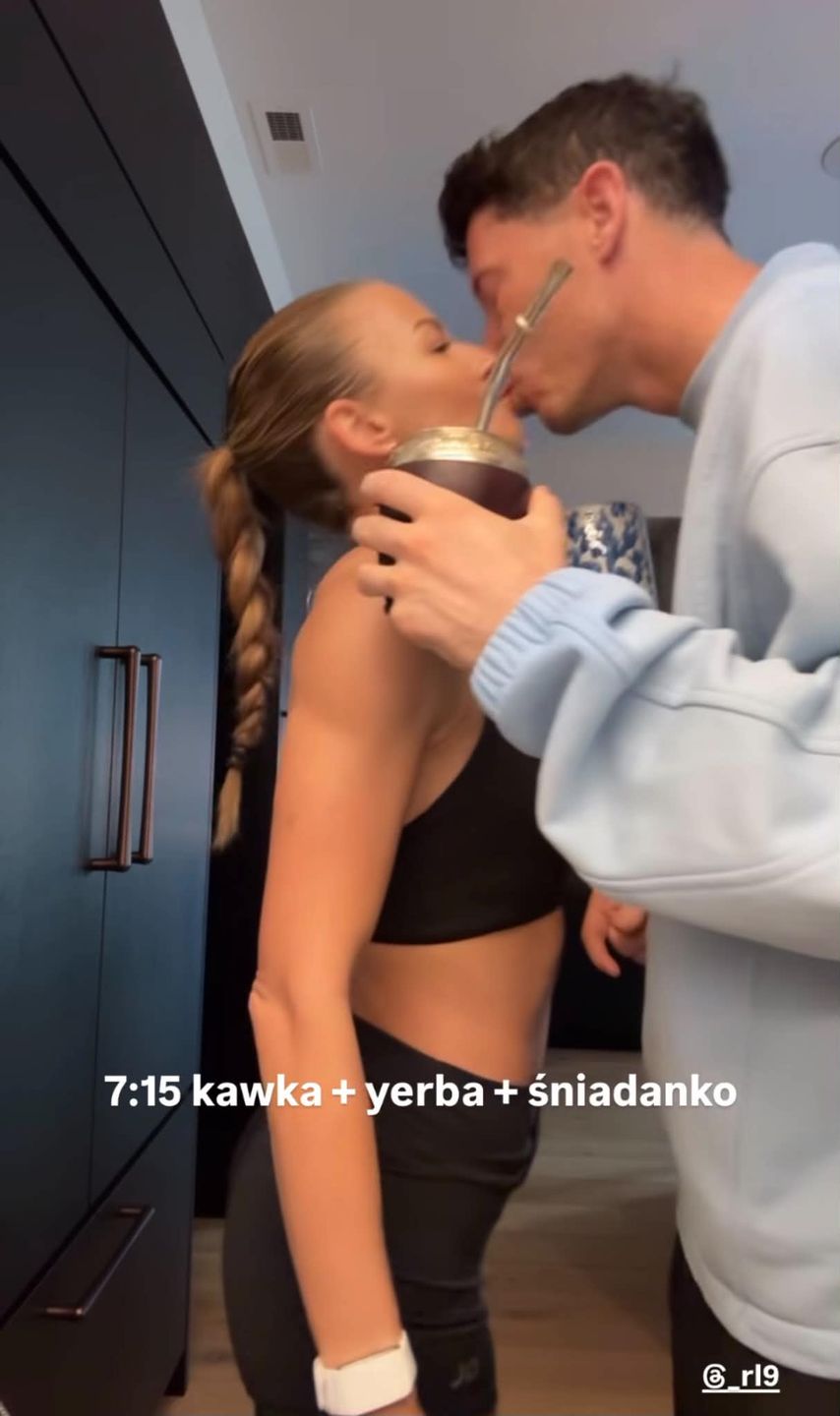 Anna Lewandowska relacjonuje poranek z jet lagiem