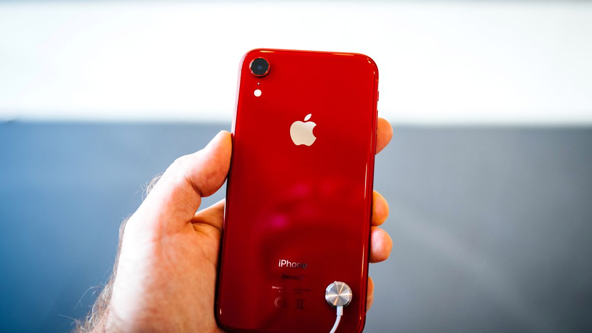 iPhone XR to obecnie najpopularniejszy iPhone. (depositphotos)