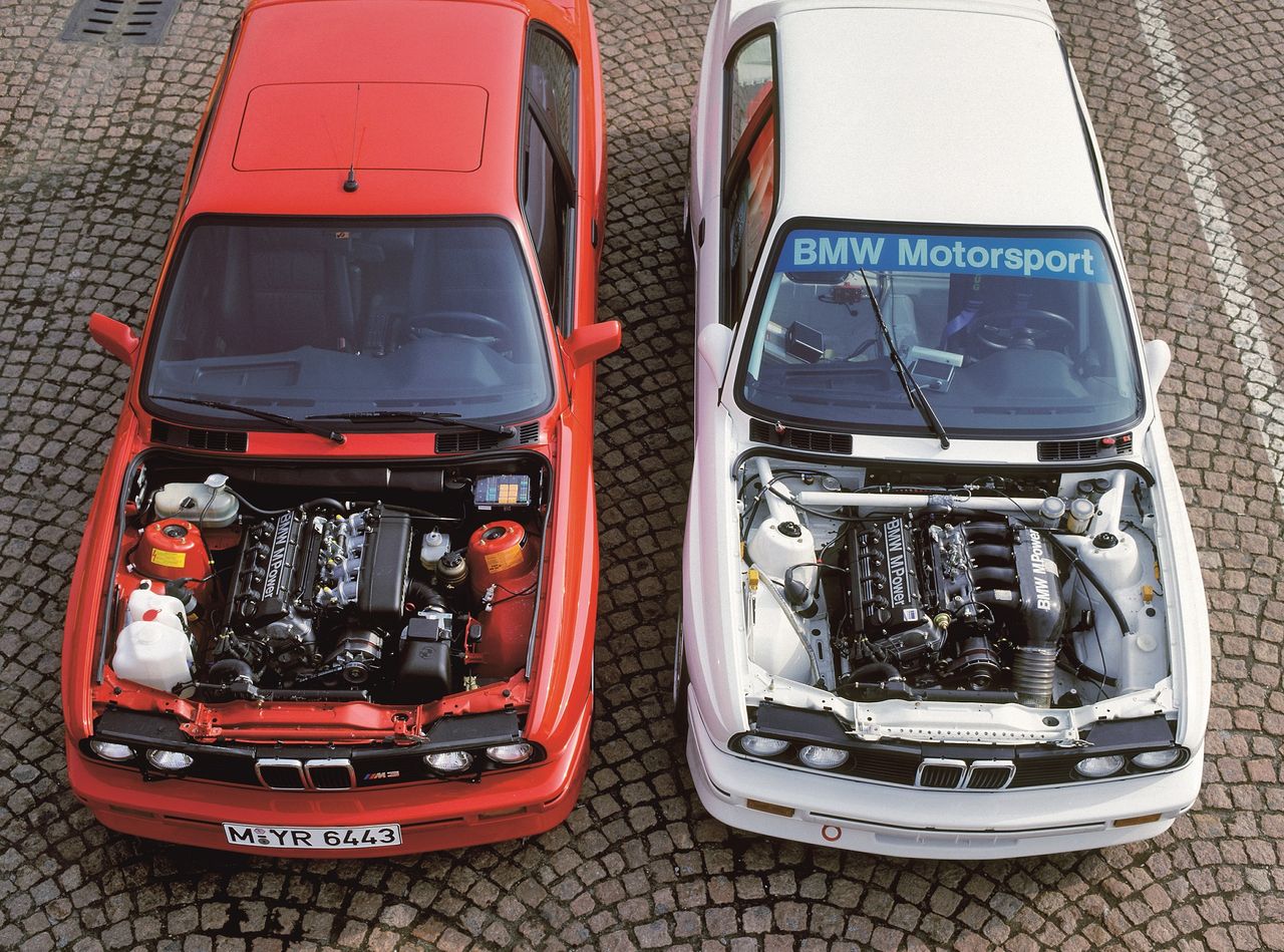 Porównanie BMW M3 E30 w wersji drogowej i wyścigowej, rok 1987