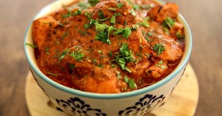 Przepis na kurczaka tikka masala. Pomysł na smaczny obiad