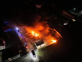 Pożar w zakładzie mechanicznym pod Krakowem. Płonęły autobusy