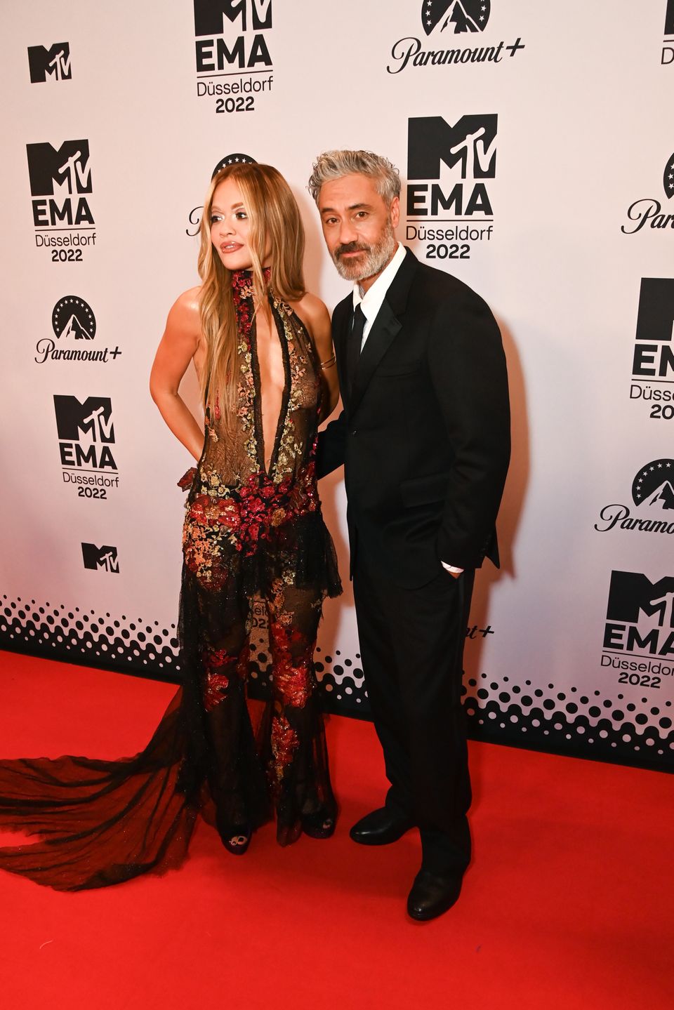 Rita Ora z mężem podczas MTV EMA 2022