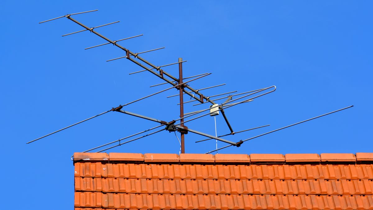 Antena na dachu