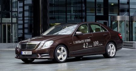 Nowe, bardziej ekologiczne modele w gamie Mercedesa klasy E
