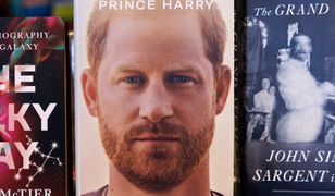 Kolejki po pamiętnik Harry'ego. "Zdrada narodowa"