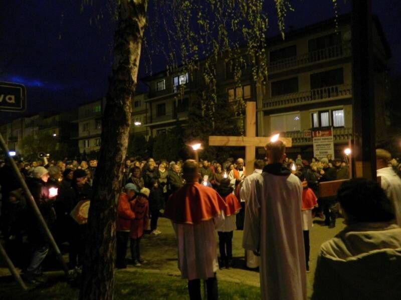 Ulicami miasta przejdą procesje Drogi Krzyżowej. Będą utrudnienia