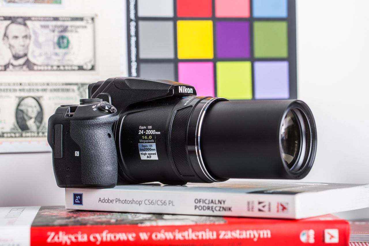 Nikon Coolpix P900 - podręczny superzoom z ogniskową 2000 mm [test]