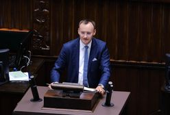 Mikołaj Pawlak złożył zawiadomienie ws. nielegalnej sprzedaży leków mających wpływać na cechy płciowe