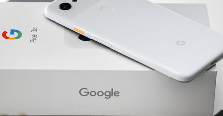Google Pixel miał wstrząsnąć rynkiem smartfonów. Sprawdźmy, czy tak się stało