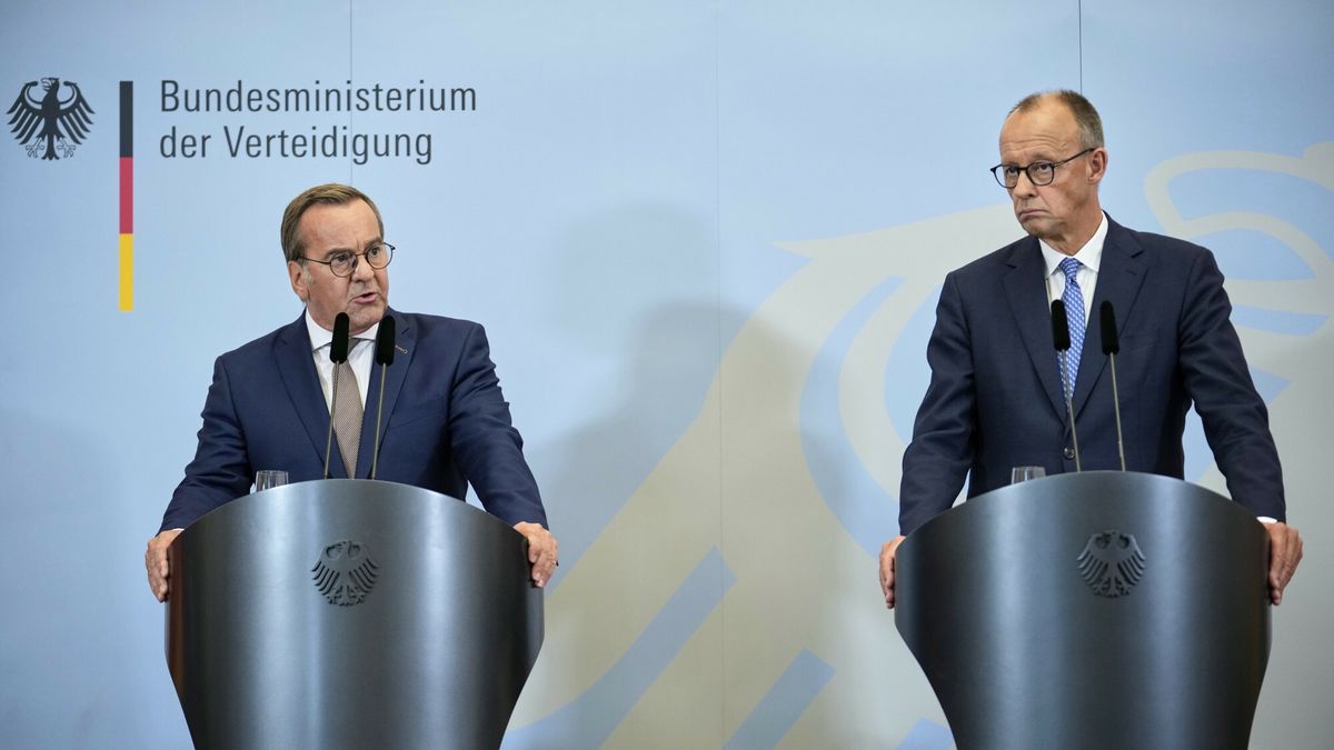 Minister Boris Pistorius i kanclerz Friedrich Merz