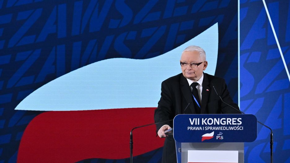 Prezes PiS dyscyplinuje posłów. Za wzór stawia Marka Suskiego