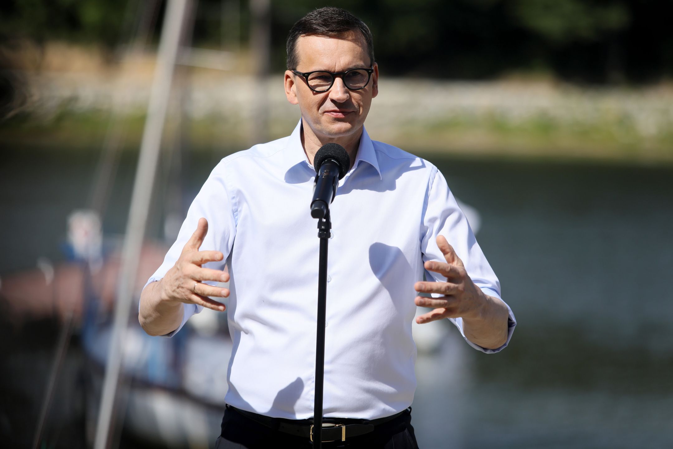 Żywiec, 18.07.2022. Premier Mateusz Morawiecki podczas konferencji prasowej w Żywcu, 18 bm. (amb) PAP/Tomasz Wiktor