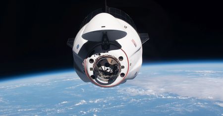 Czy pojazd załogi Crew-8 wykonał ostatni lot na ISS? SpaceX bada sprawę