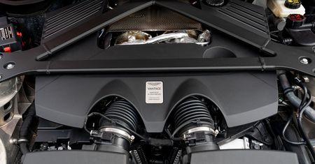 Aston Martin opóźni pierwszy samochód elektryczny