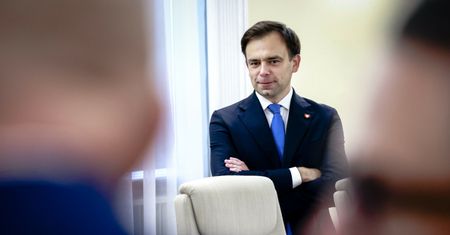 "Celem nie jest walka z sektorem". Domański zabiera głos ws. podwyżki CIT dla banków