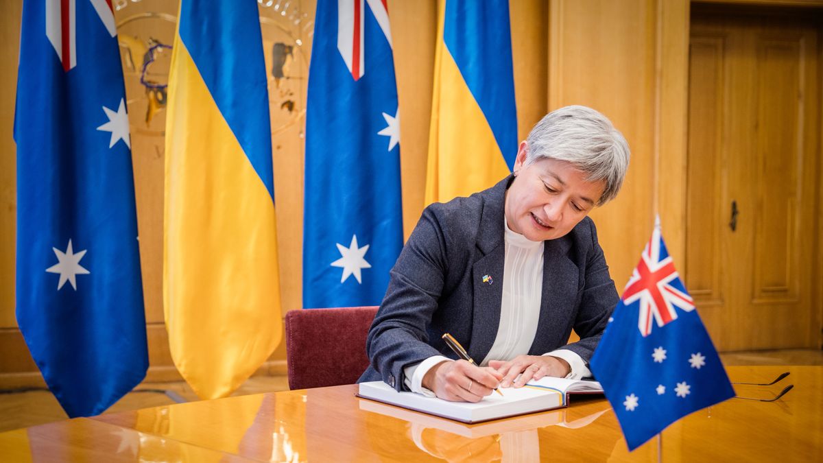 KYIV, UKRAINE - DECEMBER 18: Minister of Foreign Affairs of Australia Penny Wong signs the document on December 18, 2024 in Kyiv, Ukraine. Australian Foreign Minister Penny Wong made the first bilateral visit of her country's foreign minister to Ukraine in ten years. Australia resumes the work of the embassy in Ukraine. (Photo by Eduard Kryzhanivskyi/Ministry of Foreign Affairs of Ukraine/Global Images Ukraine via Getty Images)