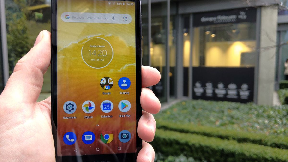 Wielki Test Smartfonów za 500 zł. Motorola Moto E5 Play. Tak powinno się robić tanie smartfony 1
