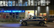 Warszawa: Złodziej zaatakował ostrym przedmiotem ochroniarza sklepu na Bielanach. Sprawca uciekł