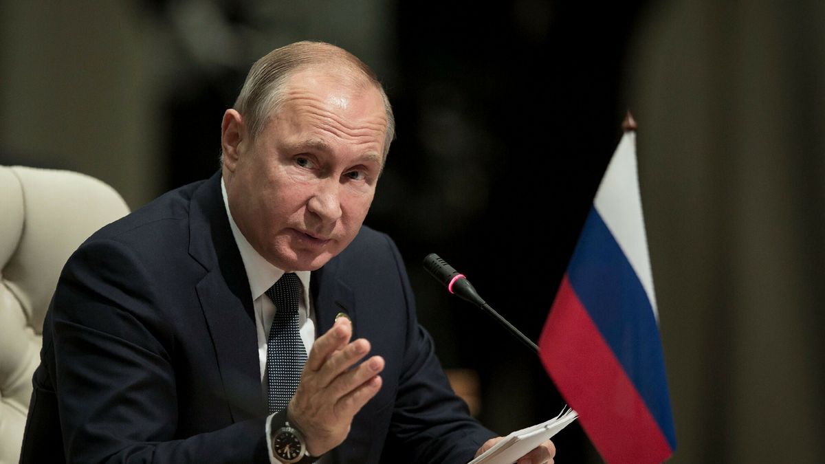Temporary
Russian President Vladimir Putin attends the open session meeting of the 10th BRICS summit (acronym for the grouping of the world's leading emerging economies, namely Brazil, Russia, India, China and South Africa) on July 26, 2018 at the Sandton Convention Centre in Johannesburg, South Africa. / AFP PHOTO / POOL / GULSHAN KHAN
GULSHAN KHAN