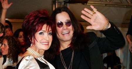 Ozzy Osbourne już tak nie wygląda. Ma 73 lata i nie może chodzić