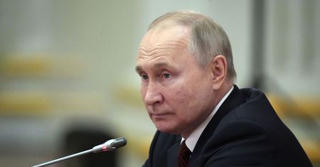 Władimir Putin reaguje na limit cen na ropę. Podpisał stosowny dekret