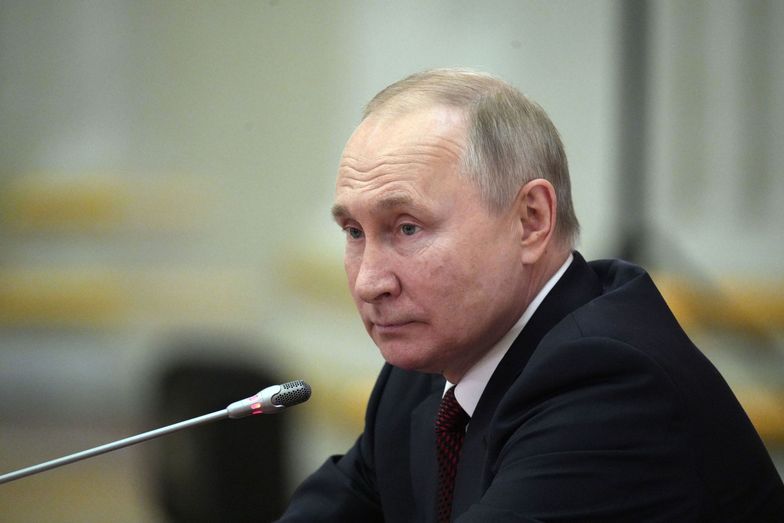 Władimir Putin reaguje na limit cen na ropę. Podpisał stosowny dekret