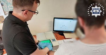 Jaworzno: Pijany obywatel Gruzji doprowadził do czołowego zderzenia. Grozi mu deportacja