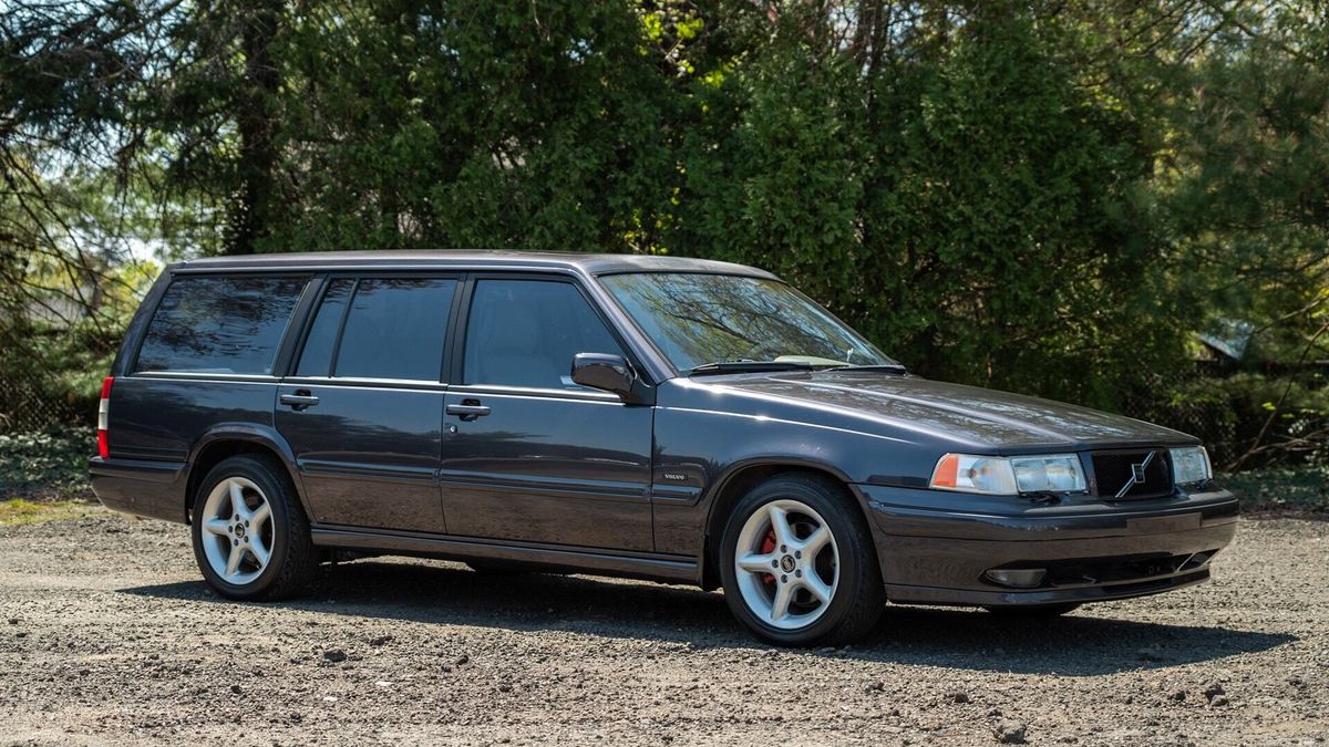 To konkretne Volvo V90 z 1998 roku tylko wygląda tak niepozornie